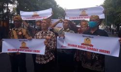 Relawan Buruh Sahabat Jokowi Gelar Aksi di Depan Pura Mangkunegaran, Ada Apa? 