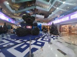 Intip Kemeriahan Dekorasi Perayaan Natal di Jakarta, Ada Beruang Raksasa Setinggi 6 Meter 
