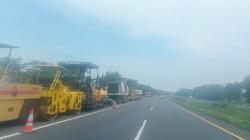 Sambut Libur Nataru, Beberapa Titik Ruas Jalan Tol Cipali Diperbaiki<