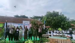  Hari Konservasi Kehidupan Liar, Siswa dan Guru SMAN 13 Semarang Lepas Burung Berkicau
