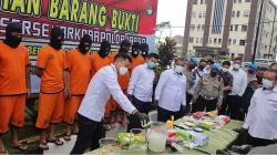Polda Jabar Musnahkan 4,8 Kg Sabu dan Puluhan Ribu Butir Obat Terlarang<
