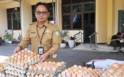 Pemprov Kalbar Gelar Pasar Murah Jelang Natal, Siapkan 200.000 Telur Ayam<