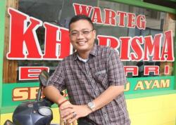 Kisah Sukses Sayudi, Pemilik Warteg Kharisma Bahari yang Hanya Lulusan SD 