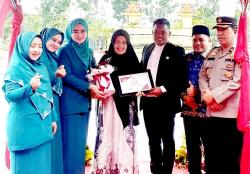 Bupati Pelalawan Jadi Inspektur Upacara Peringatan Hari Ibu 2022 