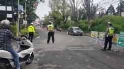 Akses Menuju Objek Wisata Lembang KBB Macet, Berlaku Buka Tutup Jalur 