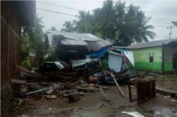 13 Rumah Warga di Mamuju Rusak Berat Diterjang Gelombang Pasang Air Laut