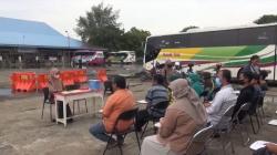 Puluhan Orang Pencari Nafkah di Terminal Bus Tegal Semangat Ikut Ujian Kesetaraan