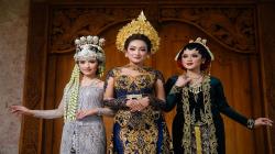 6 Ciri Perempuan Sunda yang Bikin Pria Sejagat Jatuh Hati<