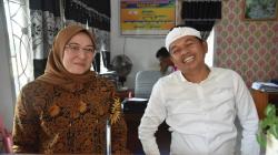 Ini Sosok Perempuan Mirip Anne Ratna Mustika Bersama Dedi Mulyadi di Unggahan Ucapan Natal