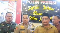 Cuaca Ekstrem di Kalsel, Kapolda Minta Wisatawan Jauhi Bibir Pantai Jika Ombak Tinggi