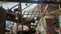 Hujan Disertai Angin Kencang Terjang Nagrak Sukabumi, 1 Rumah Hancur
