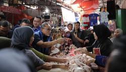 Tinjau Pasar Natar Lampung, Mendag Zulhas: Stok dan Harga Bapok Stabil Jelang Tahun Baru 2023
