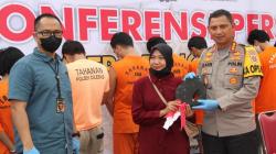 Kado Tahun Baru, Warga Tangerang Ini Terharu Motornya Ditemukan Polisi