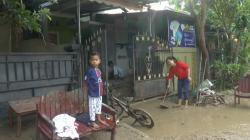 Banjir di Perum Dinar Indah Semarang Surut, Isi Rumah Penuh Lumpur