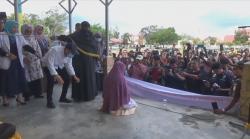Terbukti Ikhtilat, Pasangan Bukan Mahram di Aceh Singkil Dieksekusi Cambuk