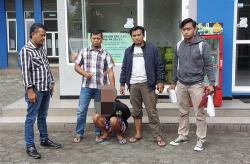 Menyaru Beli BBM Eceran, Pemuda Magelang Gasak 2 Handphone Milik Pedagang Kelontong