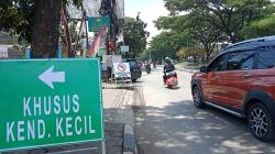 Lalu Lintas ke Masjid Al Jabbar Bandung Direkayasa, Banyak Warga Kebingungan<