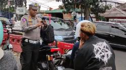 Tilang Elektronik Diterapkan di Cimahi, 150 Polantas Dibekali HP Khusus<