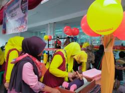 Peringati Hari Gizi Nasional, Gebyar Posyandu Alfamart Berikan Layanan Kesehatan Gratis