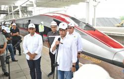 Menhub: Kereta Cepat Jakarta-Bandung Solusi Kurangi Kerugian Akibat Macet  <