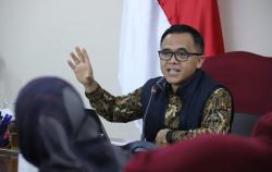 Menghadap Presiden, Menteri PANRB Minta Porsi Fresh Graduate Diperbanyak di Rekrutmen CPNS 2024  