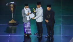 Wapres Ma'ruf Amin Terima Anugerah Satu Dekade Nahdlatul Ulama