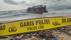 Ngeri, Kapal Tanpa Awak Terdampar di Pantai Alas Purwo Banyuwangi 