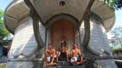 Fakta Unik Kampung Dayak di Indramayu, Punya Ritual Berendam dan Berjemur <