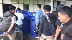 Polisi Gerebek Penimbunan BBM Bersubsidi di Gowa, 3 Ton Solar Disita