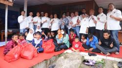 Bagikan Ratusan Paket Sembako ke Yatim Piatu dan Dhuafa Cara PWI KBB Peringati HPN 2023