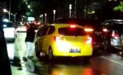 Viral Pengemudi Fortuner Ngamuk, Guru Besar UGM Sebut Jenis Mobil Bisa Pengaruhi Psikologi Seseorang<