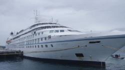 Kapal wisata Star Breeze Berlabuh di Kupang, Bawa 135 Wisatawan Domestik dan Mancanegara