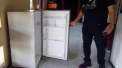 Residivis Nekat Pikul Kulkas Curian, Tertangkap usai Barang Bukti Ditemukan di Rumah Warga  <