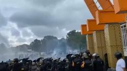 Respons Erick Thohir usai Ada Gas Air Mata di Kerusuhan Suporter PSIS Vs Persis Solo