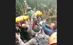 Detik-Detik Evakuasi Kapolda Jambi Irjen Rusdi di Hutan Kerinci via Jalur Udara