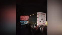 Truk Boks Tabrak Tronton di Km 77 Tol Cipularang Purwakarta, 1 Orang Tewas 1 Luka<