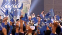  Rakornas PAN, Ganjar Pranowo Tersenyum saat Diteriaki Presiden oleh Ribuan Kader 