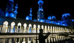 Pengurus Masjid Sheikh Zayed Solo Terima Zakat, Infak dan Sedekah, Ini Kata Gibran