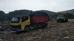 32 Truk Gagal Kirim Sampah ke Sarimukti KBB, Akses ke Lokasi TPA Berbahaya