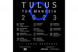 Tulus Tutup Tur Manusia 2023 di Jakarta