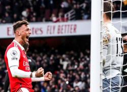 Arsenal Menang Dramatis atas Bournemouth, Bek The Gunners Rayakan Gol di Depan Lawan