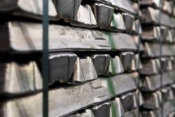 Kanada Terbitkan Larangan Impor Aluminium dan Baja Rusia