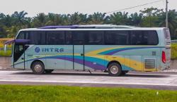 Kisah PO Bus Intra Lintasi Jalan Dipakai Pesta Warga di Sumatera, Sopir Dikejar Massa