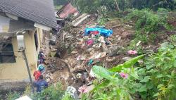 Tebing Longsor di Bogor, 2 Orang Tewas dan 4 Tertimbun