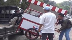 Dapat Bantuan Gerobak Perindo, Ini Harapan Pelaku UMKM di Bandung