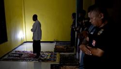 Hormati Umat Hindu, Muslim di Bali Sholat Tarawih Tanpa Pengeras Suara