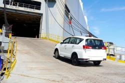 Kijang Innova Jadi Taksi di Dubai, Sopir Pamer Odometer 1 Juta Km
