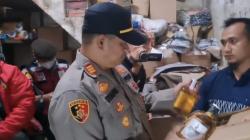 Polisi RW Polsek Kalideres Bongkar Gudang Miras Berkedok Toko Sembako 