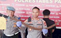 Ngeri! Pelajar di Palembang Bawa Celurit Janjian Tawuran Via Medsos<