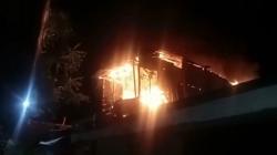 1 Rumah di Permukiman Padat Penduduk Tenggilis Mejoyo Surabaya Terbakar
